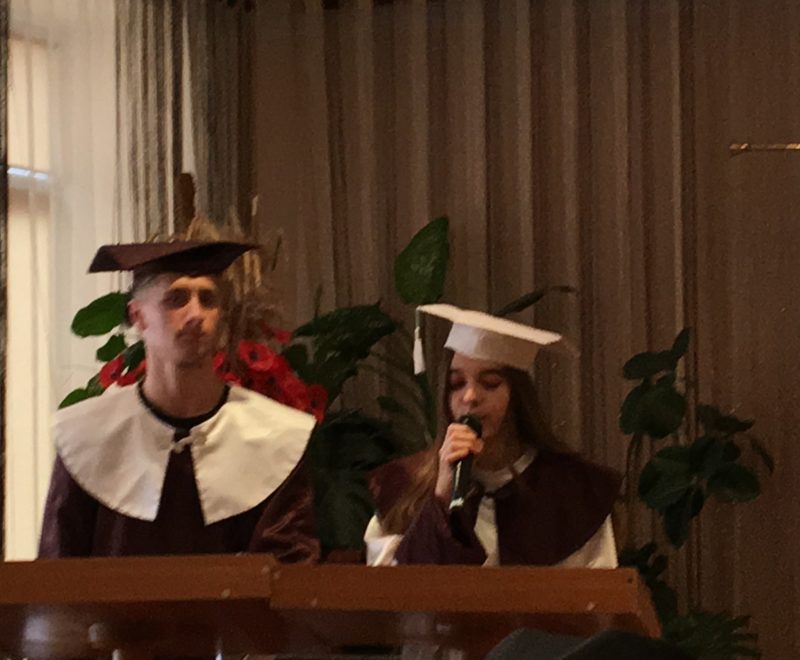 1 Ведучі Григораш Олексій та Павлова Анастасія