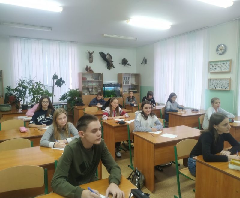 photo5402411260676516726