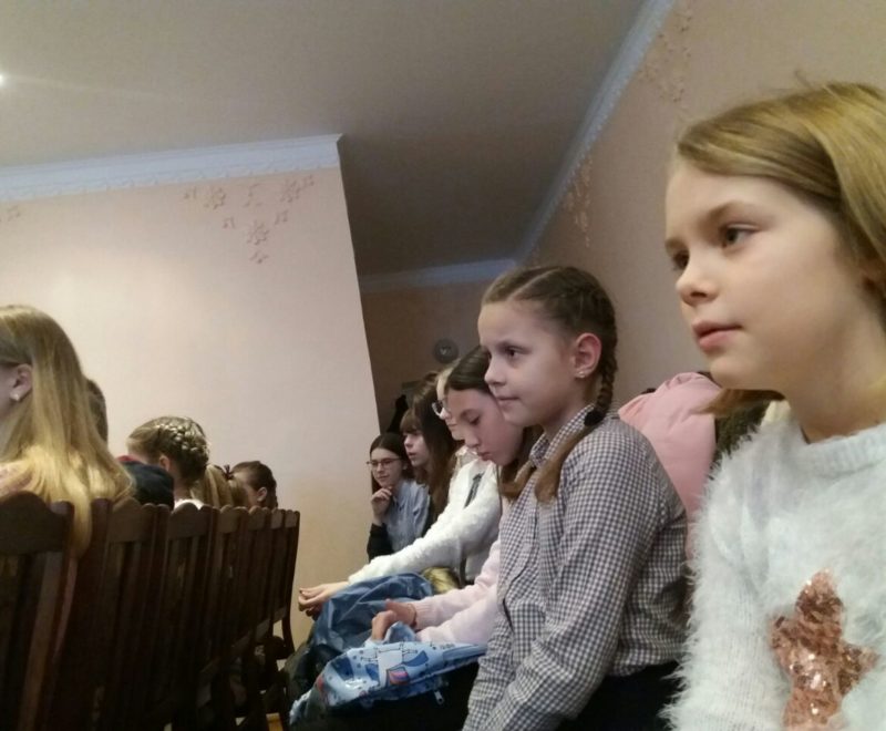 photo5402554811368452478