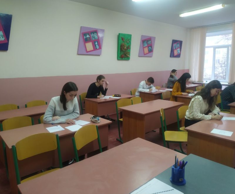 photo5402619141388610874